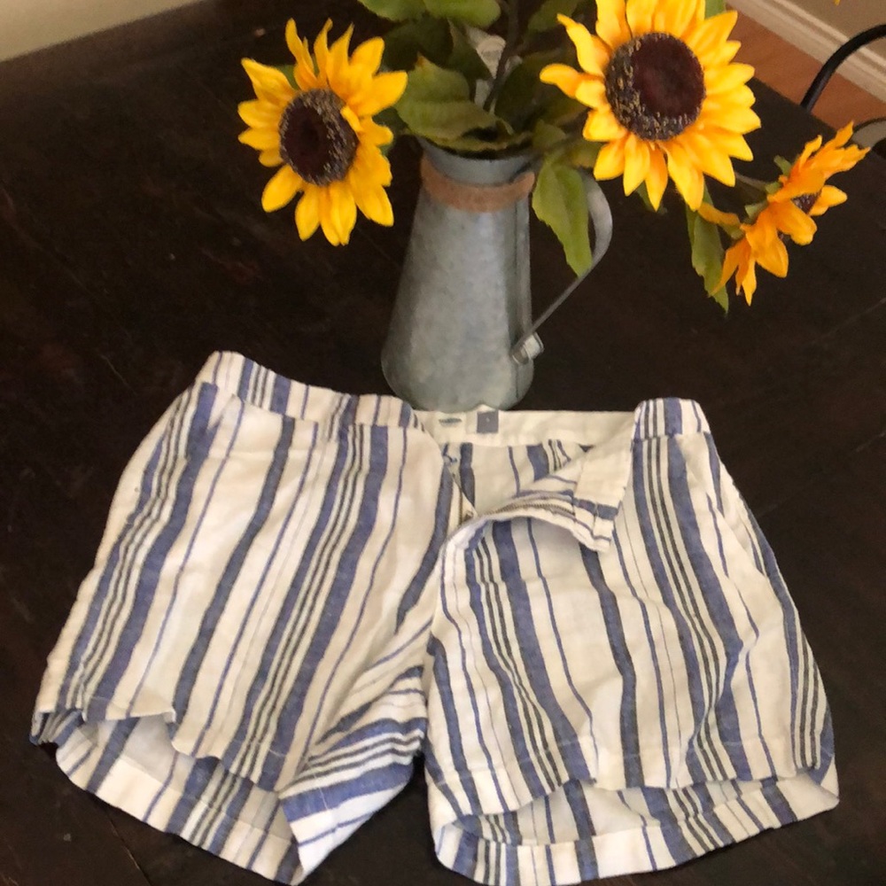 Striped linen shorts